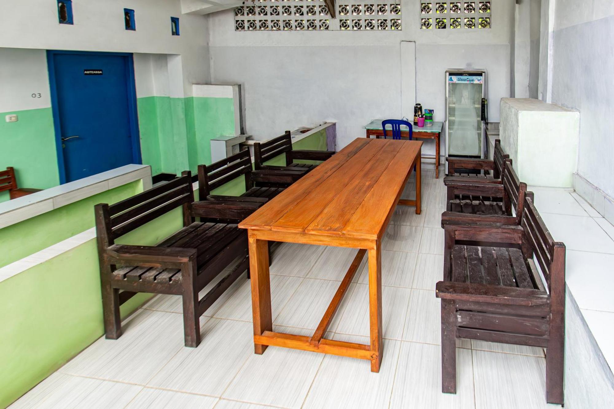Oyo 93359 Kawi Homestay ปรายา ภายนอก รูปภาพ
